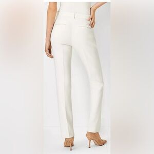 Ann Taylor Factory Curvy Refined Slim Leg Pants – Winter White – Size 6